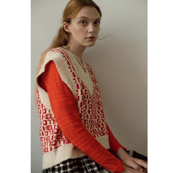 Urban Outfitters Jordie Hello Sweater Vest Red & Cream Ribbed Knit Small NWT - Picture 3 of 9